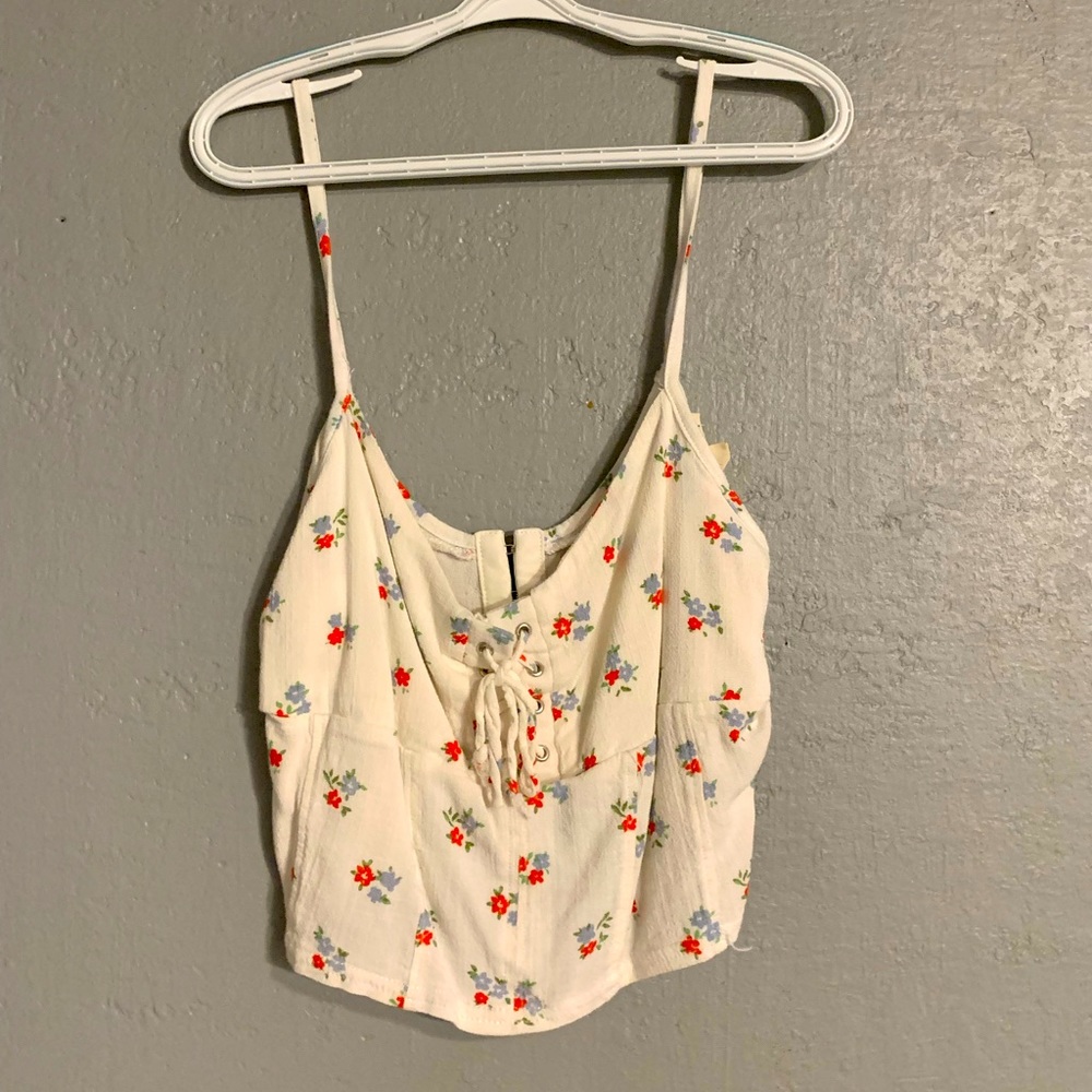 ADORABLE floral white tank